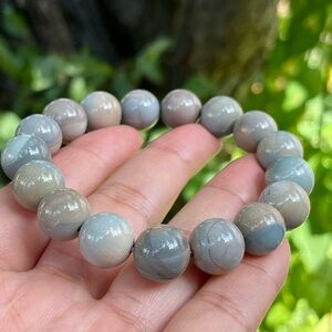 12mm stretchable creamy blue Alashan bracelet‎